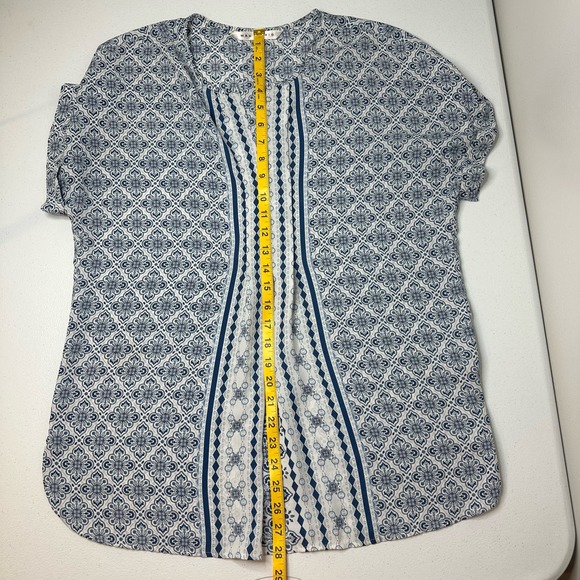 Max Studio Blue/White Boho Floral Print Short Sleeve Blouse Womens Size Medium M - Picture 8 of 9